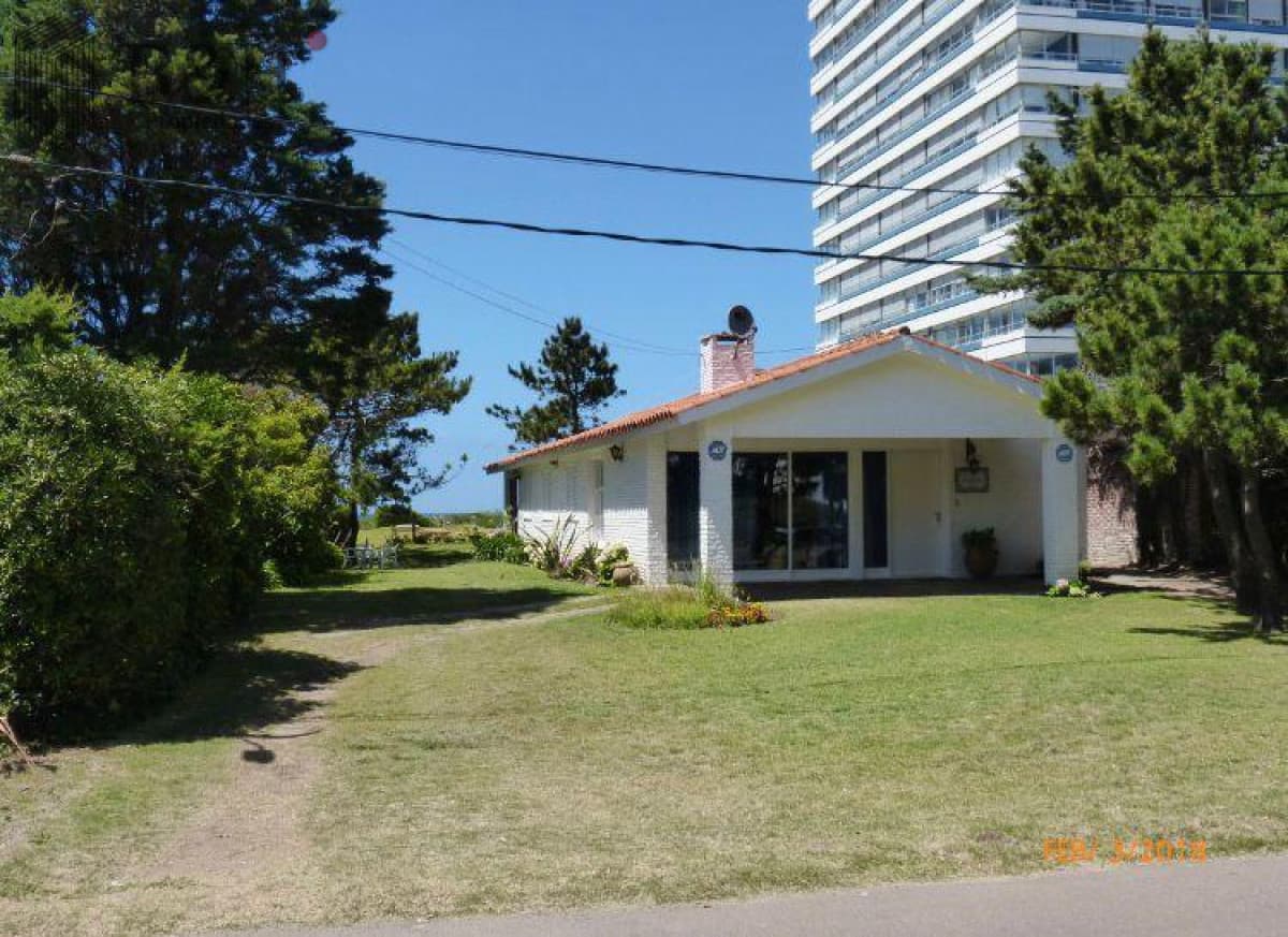 casa Roosevelt y parada 2 de la brava