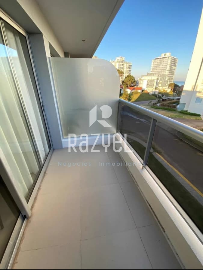Apto 1 dormitorio en edificio The Point  -