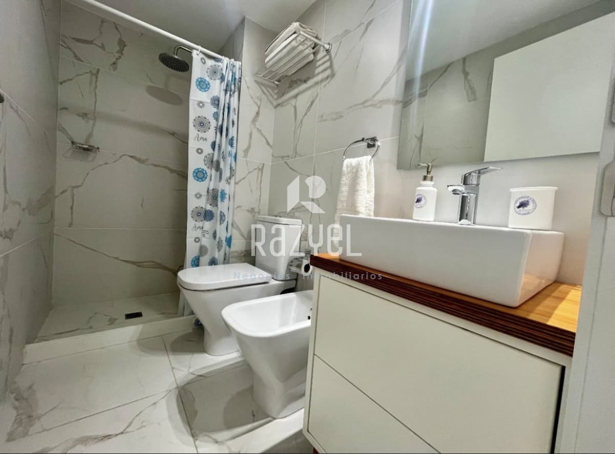 Apartamento ID.880 - Venta De Monoambiente En Edificio View Punta Del Este