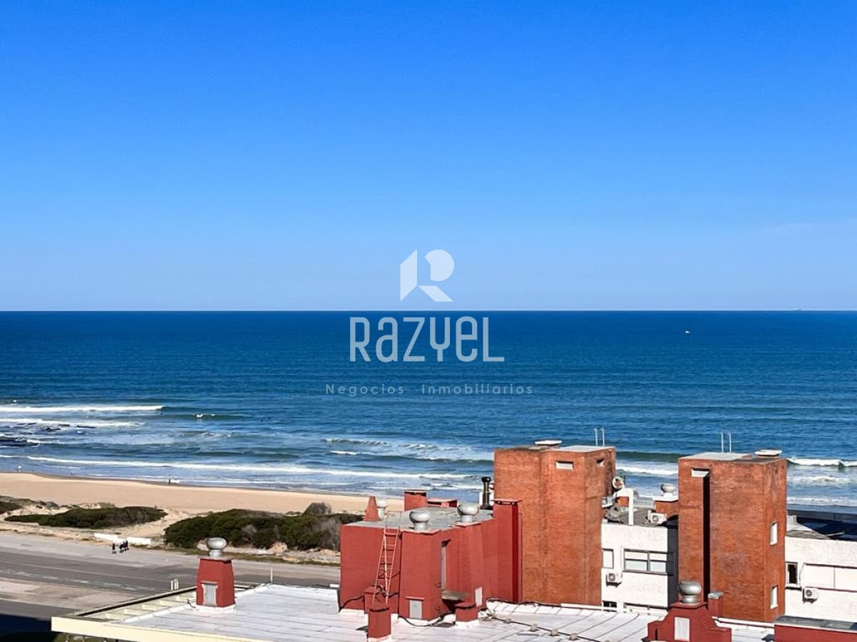 Alquiler temporal, disponible desde febrero. 1 dorm, Pda 2 Punta del Este.  -