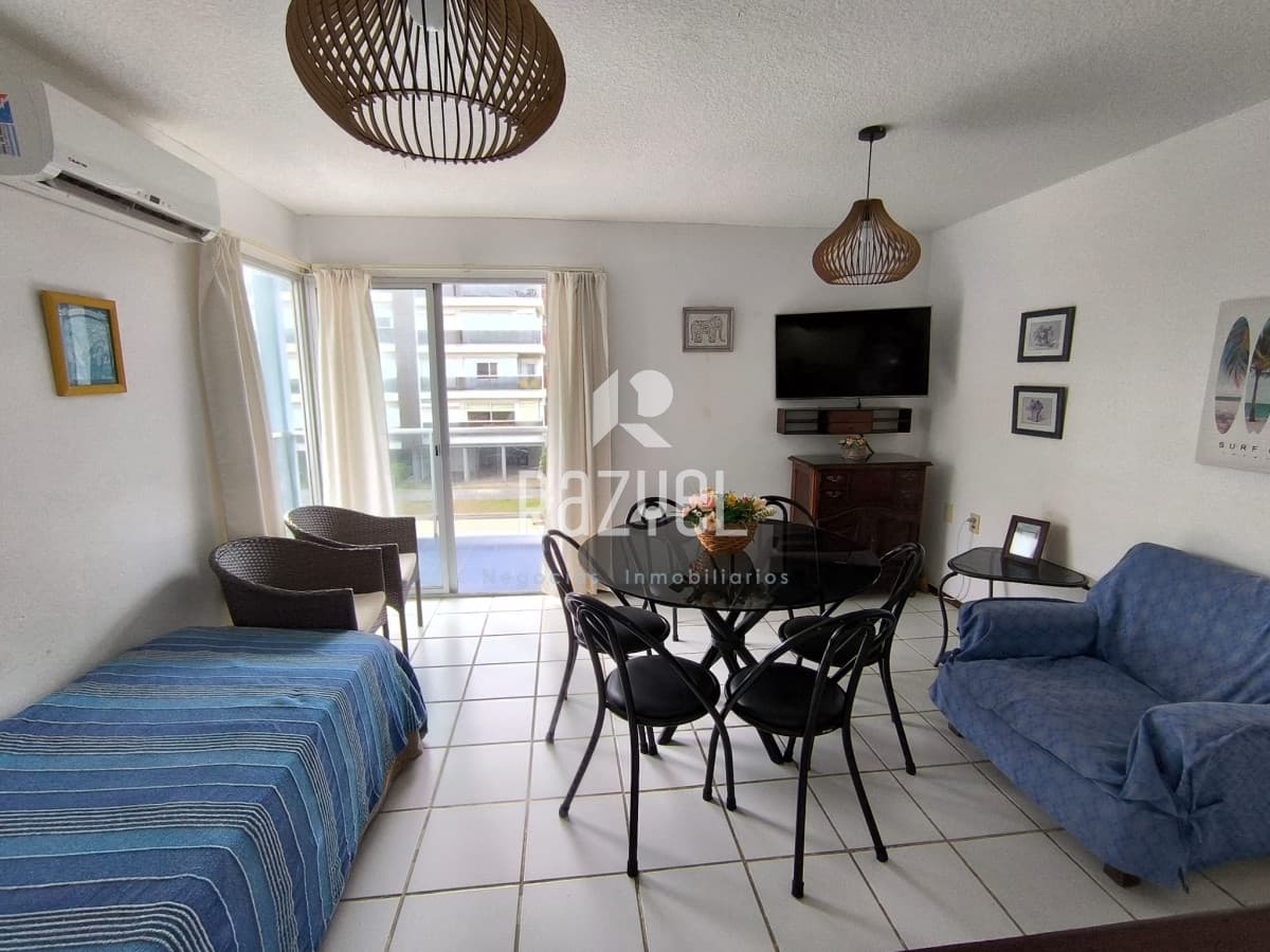 Apartamento ID.1085 - Apto de 2 dormitorios y 2 Baños.( Aidy Grill )