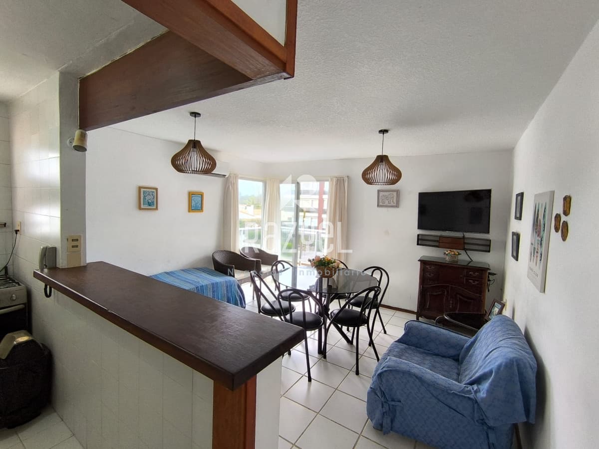 Apartamento ID.1085 - Apto de 2 dormitorios y 2 Baños.( Aidy Grill )