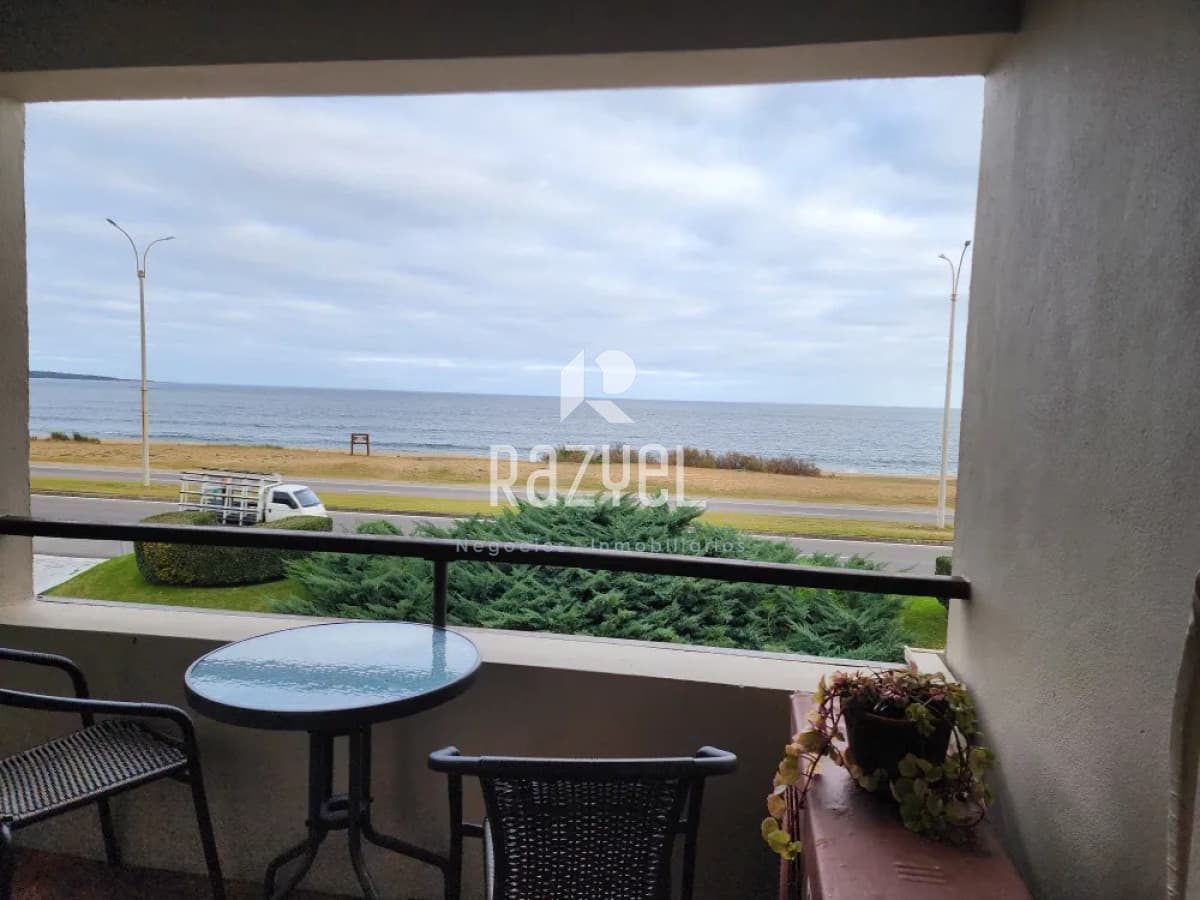 Apartamento ID.1004 - Apartamento en Venta Primera Linea Playa Mansa