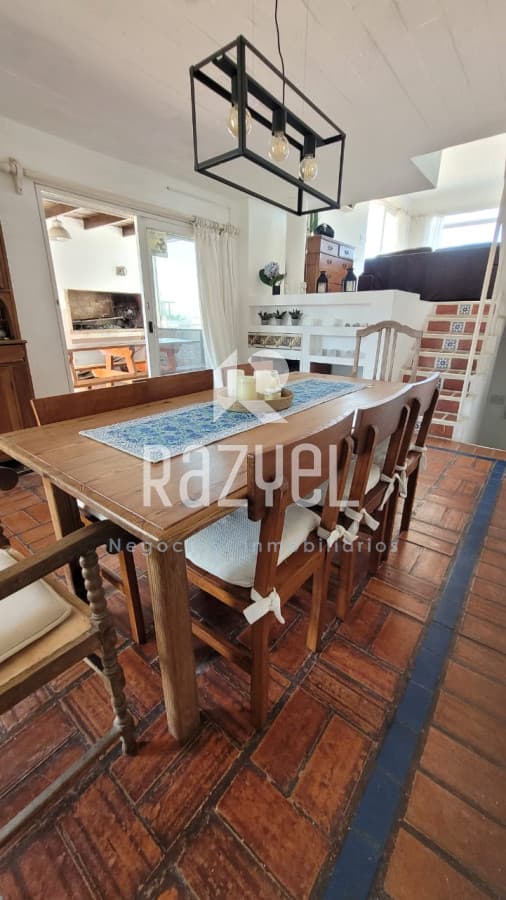 Alquiler anual apto 3 dorm, La Barra.  -