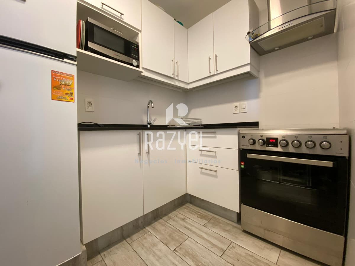 Alquiler por quincena, Apartamento en piso 10 con vista cinematográfica al mar , Punta del Este.  -