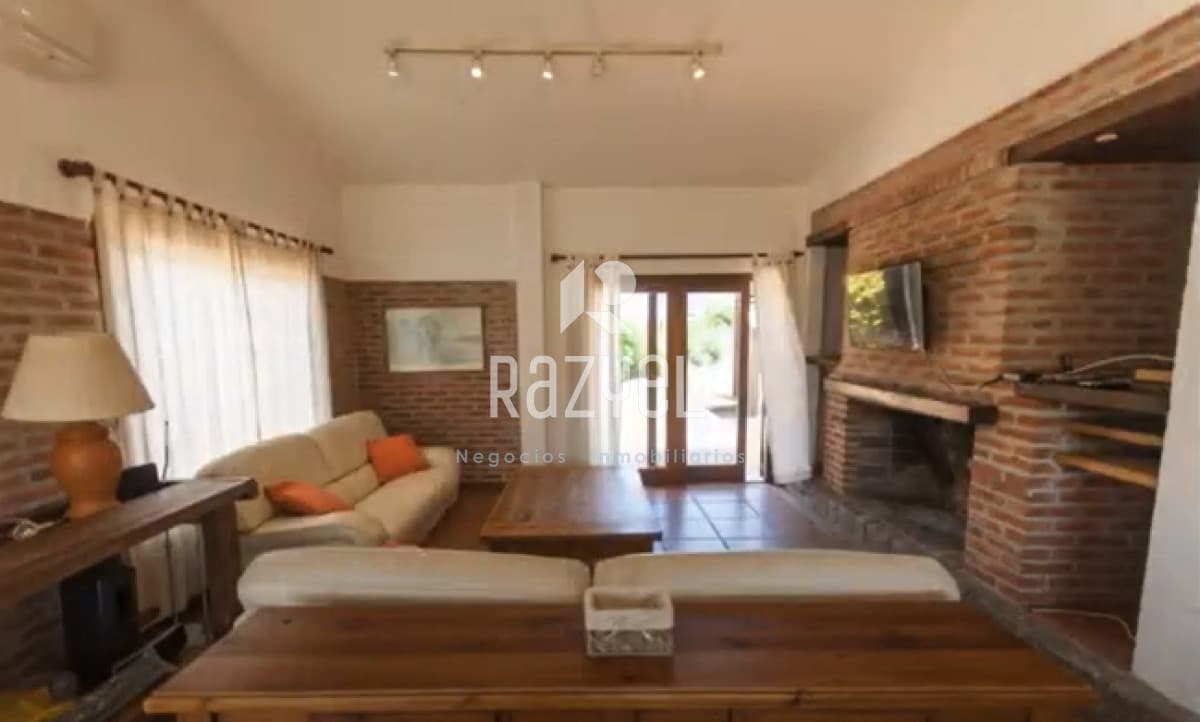 HERMOSA CASA EN ALQUILER TEMPORAL Y ANUAL EN PINARES  -