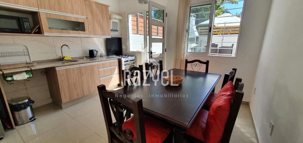 Casa en alquiler Anual  -