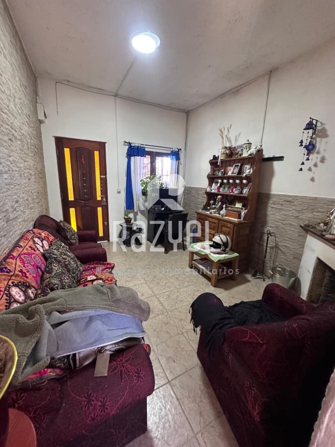 Casa ID.1012 - Casa en venta en San Carlos , con lindo terreno para seguir creciendo