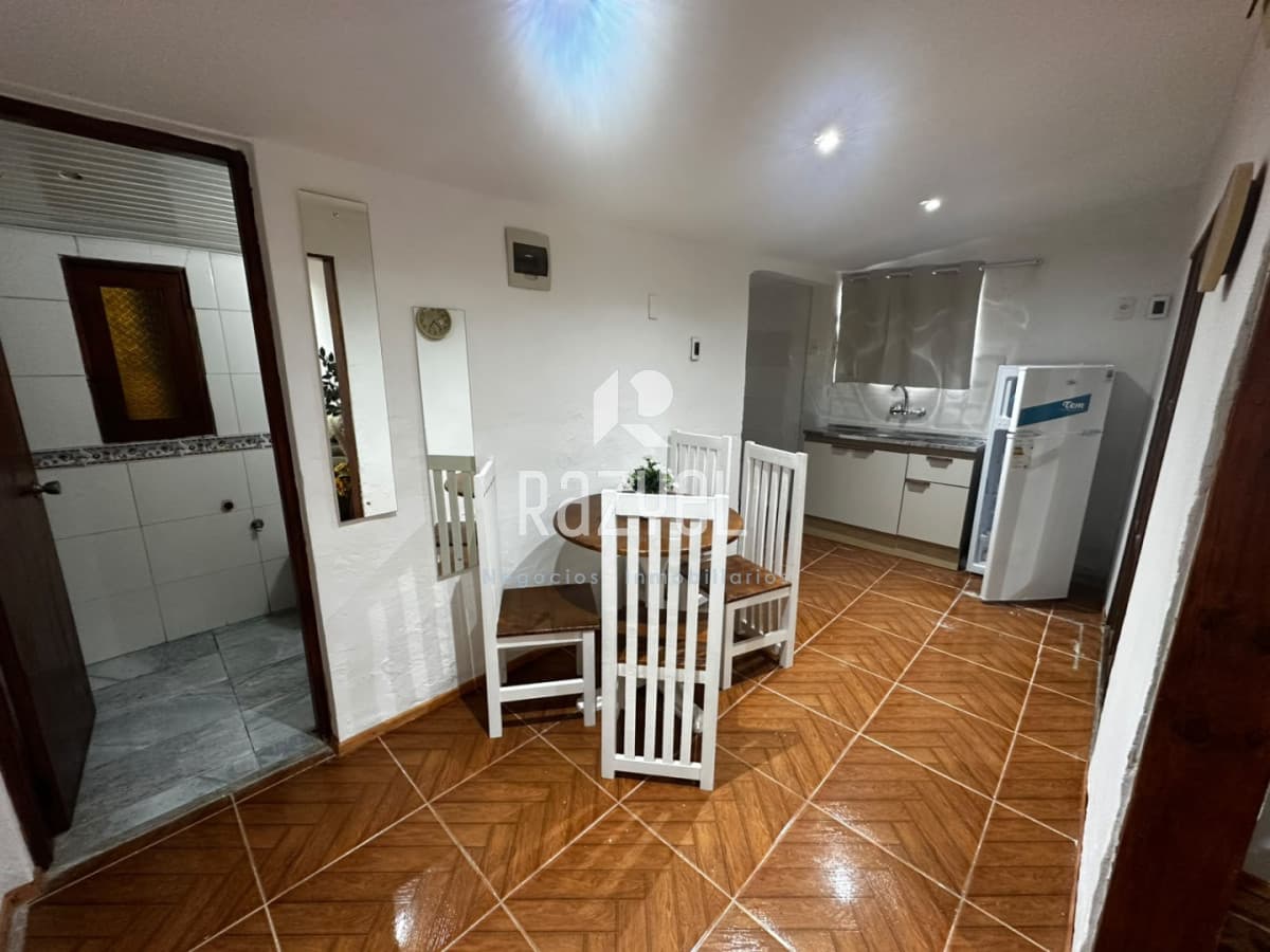 Casa ID.1274 - Tu primer hogar o inversión inteligente: Casa céntrica en San Carlos