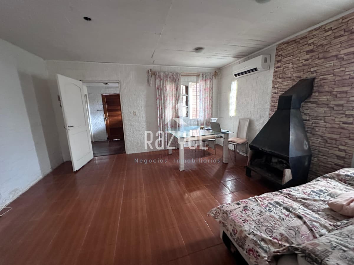 Casa ID.1236 - Venta en San Carlos ,dos viviendas en un mismo padrón con múltiples posibilidades