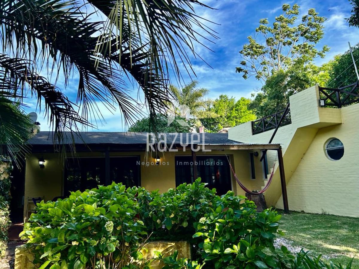 Casa ID.430 - HERMOSA CASA EN VENTA EN PINARES