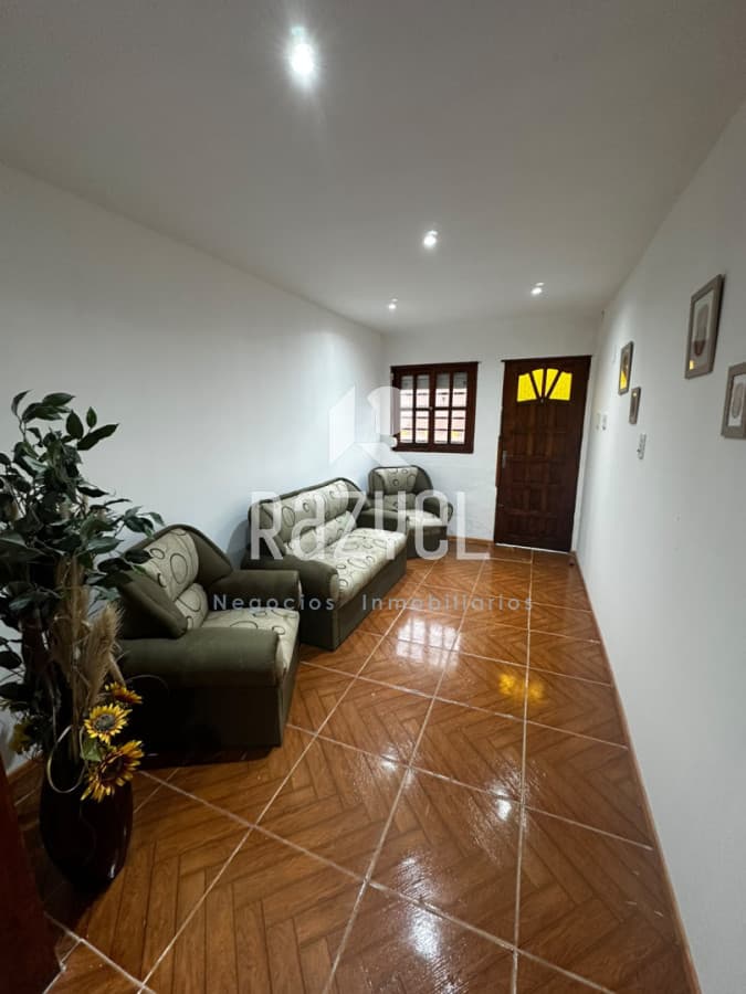 Casa ID.1274 - Tu primer hogar o inversión inteligente: Casa céntrica en San Carlos