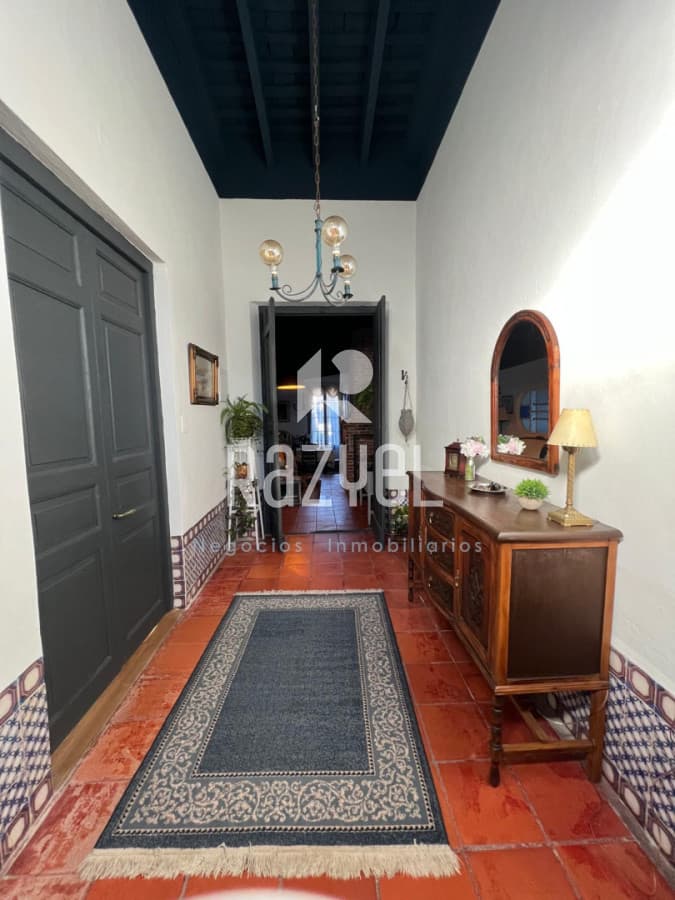 Casa ID.1258 - Casa histórica reciclada del siglo XIX ,3 dormitorios + salón independiente . San Carlos