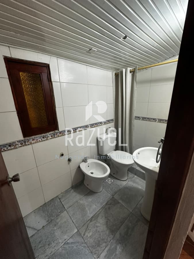 Casa ID.1274 - Tu primer hogar o inversión inteligente: Casa céntrica en San Carlos