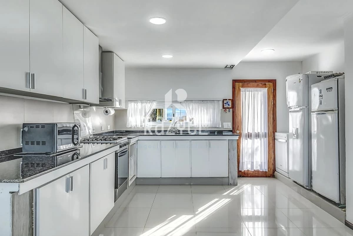 Casa ID.1104 - Casa En Venta Las Grutas, Punta Ballena