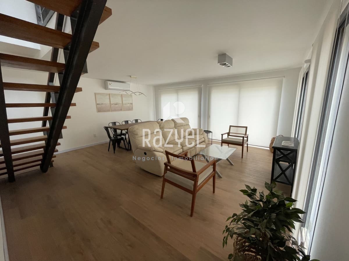 Casa ID.1021 - 🏠  Hermosa casa en ALQUILER ANUAL y VENTA