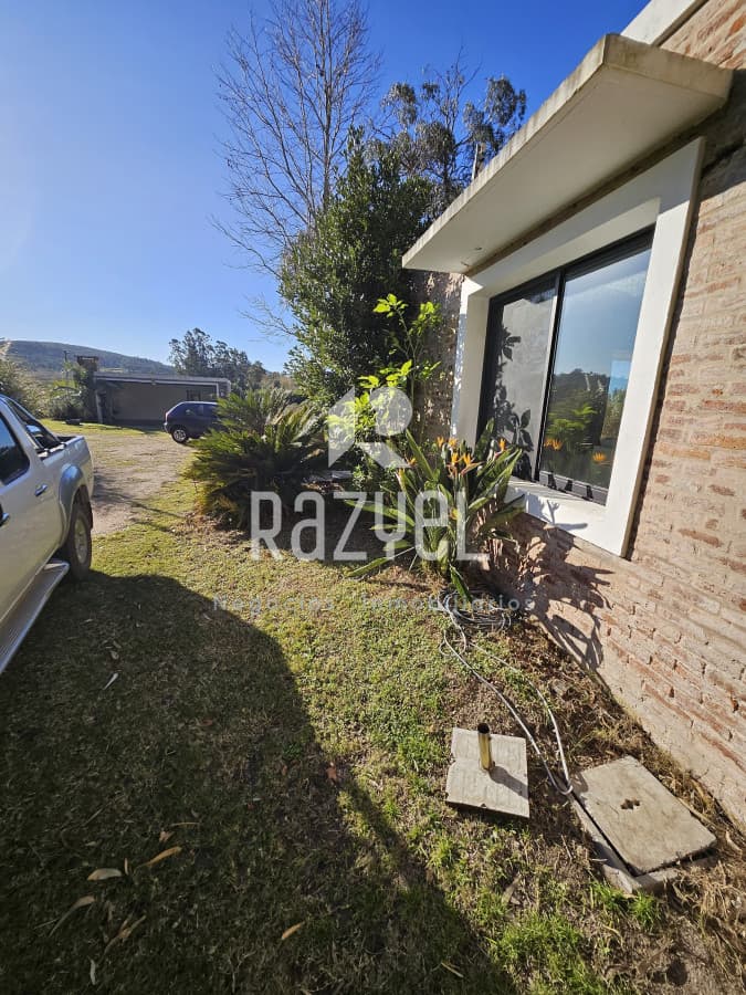 Chacra en alquiler anual 2,8ha. Casa , piscina , parrillero.  -