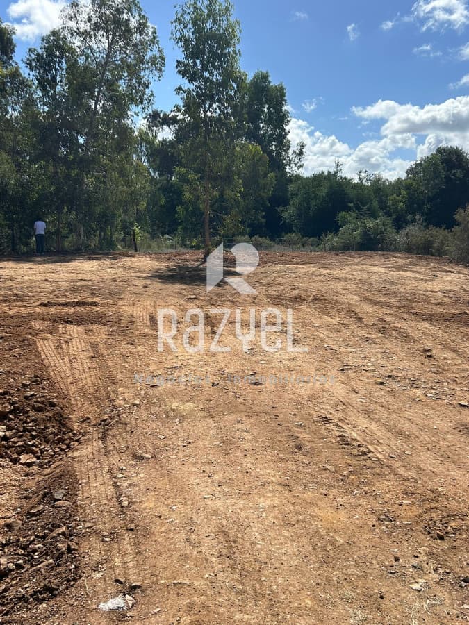 Terreno en pueblo Edén   -