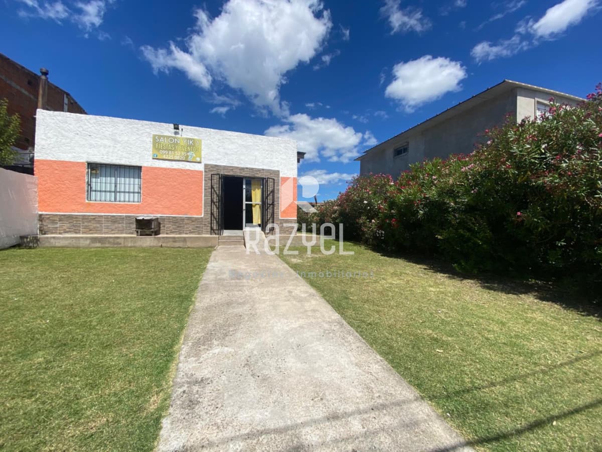 Local Comercial ID.1297 - VENTA DE NEGOCIO TRABAJANDO