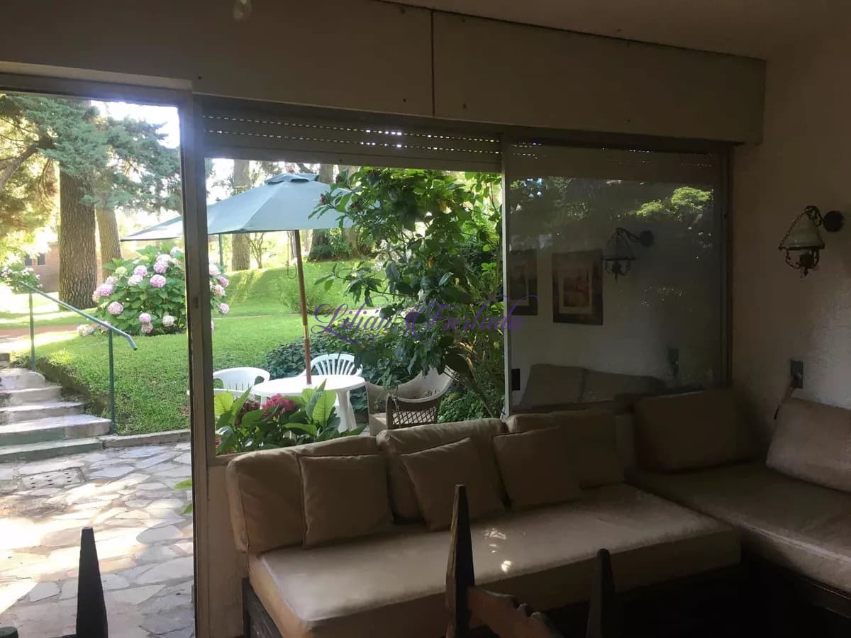 Apartamento en hermoso complejo Punta del Este - Lilian Furtado Negocios Inmobiliarios