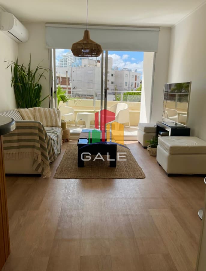 Gale Propiedades & Escribanía Apartamento ID.3935 - Hermoso apartamento reciclado a nuevo en Triangulo Brava, La Pastora, Punta del Este