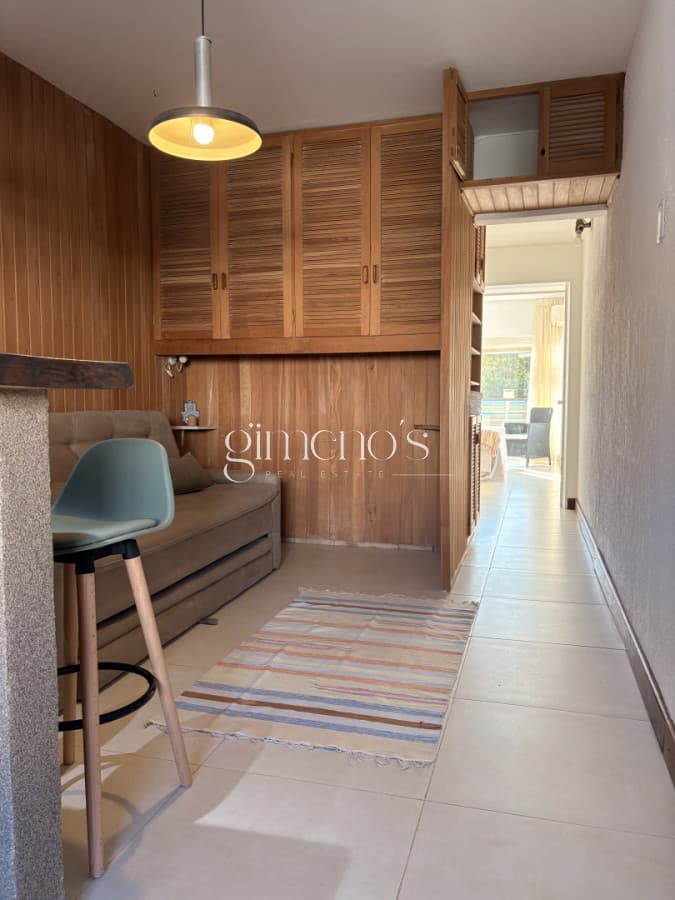 Apartamento de 1 Dormitorio en Venta - Playa Mansa - Punta del Este