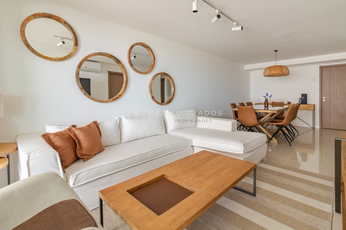 Apartamento en venta de 3 dormitorios en Look Brava, Punta del Este.