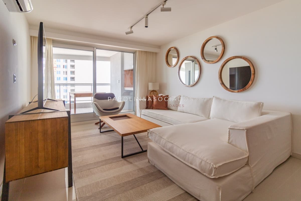 Apartamento en venta de 3 dormitorios en Look Brava, Punta del Este.