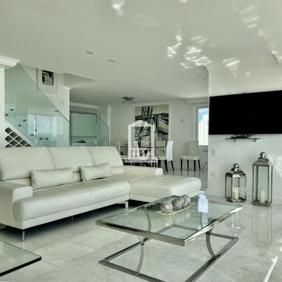 Venta apartamento en playa mansa, 4 dormitorios, penthouse