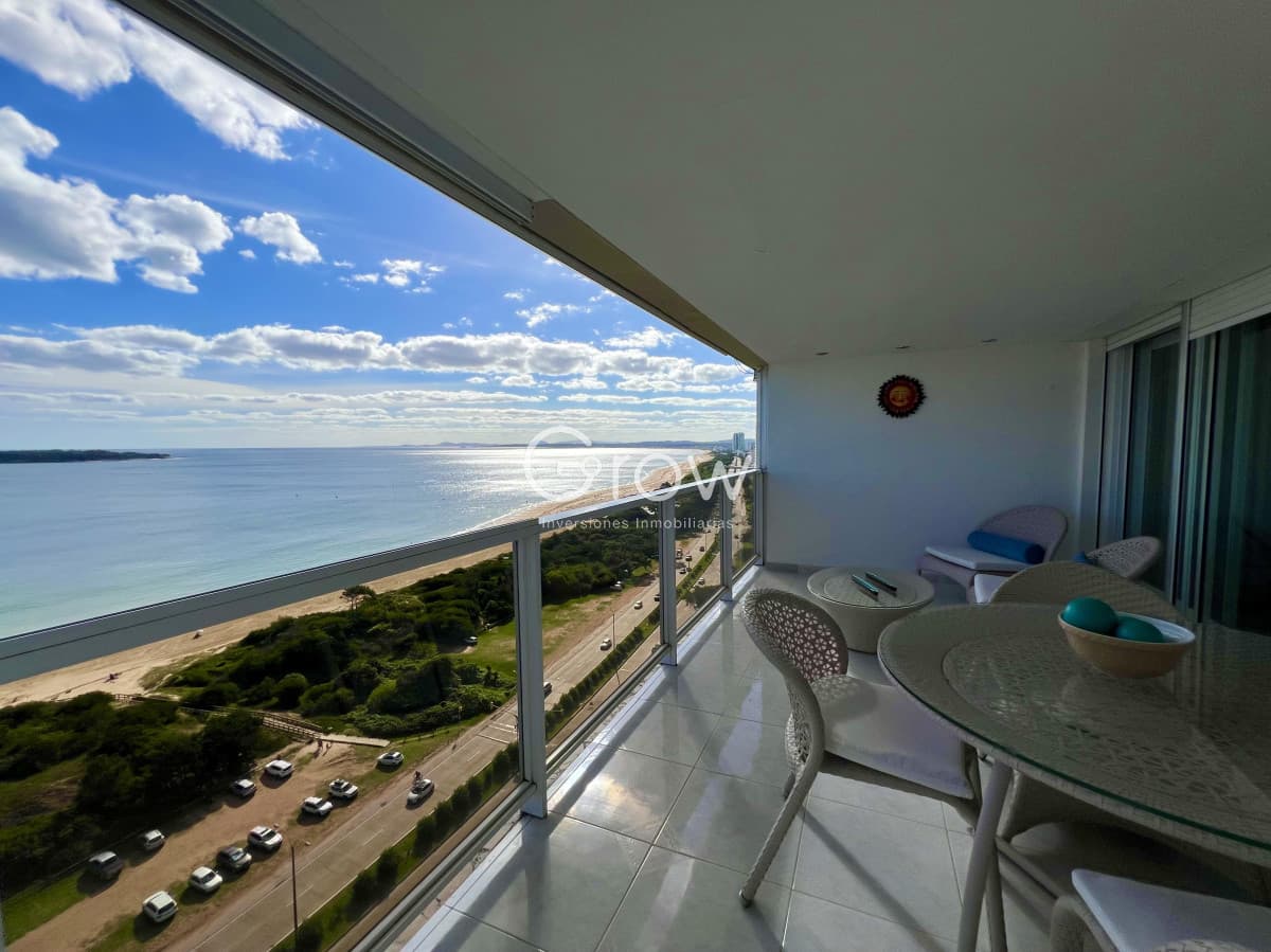 venta apartamento en playa mansa, 4 dormitorios, penthouse