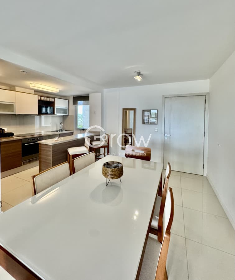 Venta apartamento Punta del Este, 3 dormitorios, 2 baños, 2 garajes