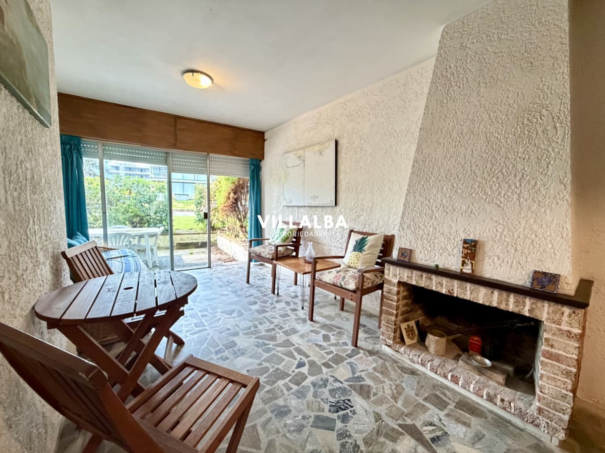 Venta apartamento 2 dormitorios y 2 baños en mansa