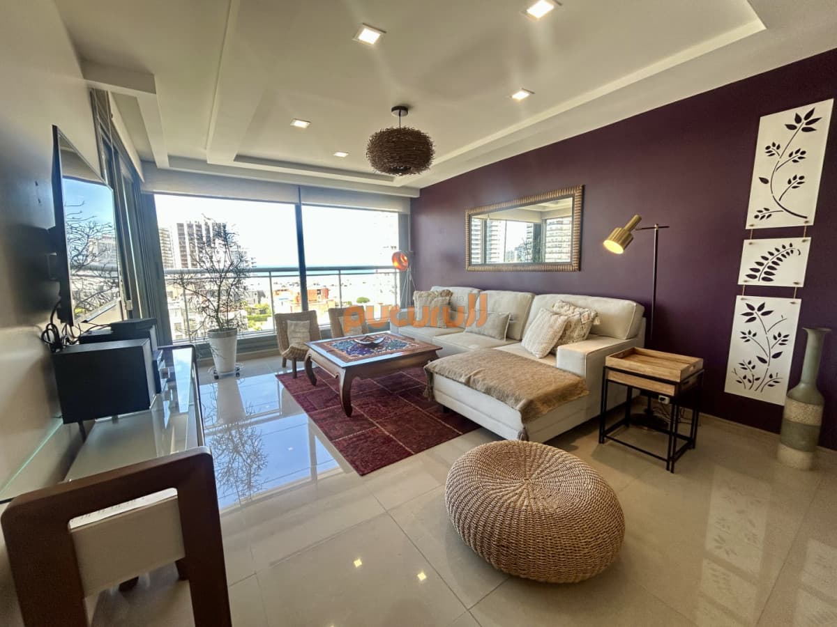 Venta apartamento de 2 dormitorios, 3 baños y doble garage en brava.