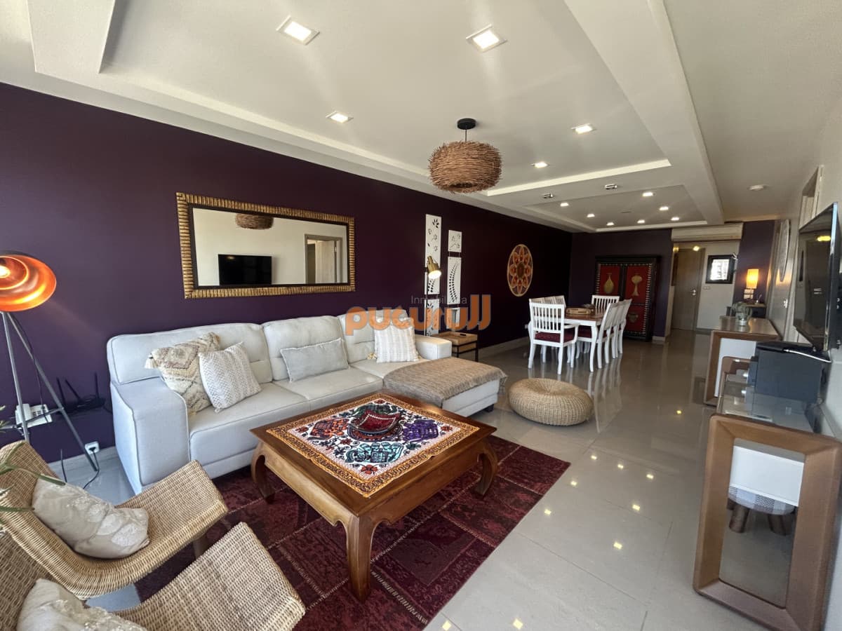 Venta apartamento de 2 dormitorios, 3 baños y doble garage en brava.