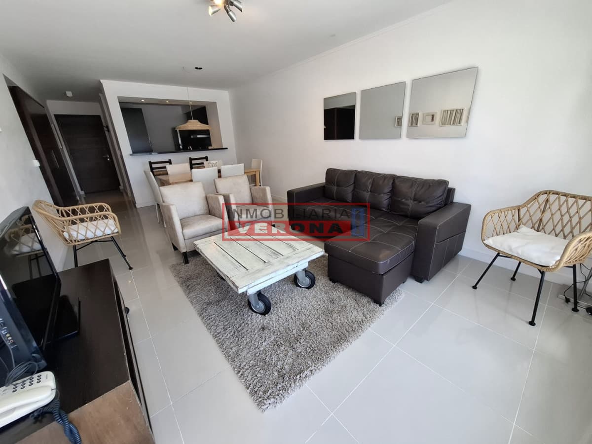 Apartamento en alquiler temporal en Punta del Este - Inmobiliaria Verona Punta