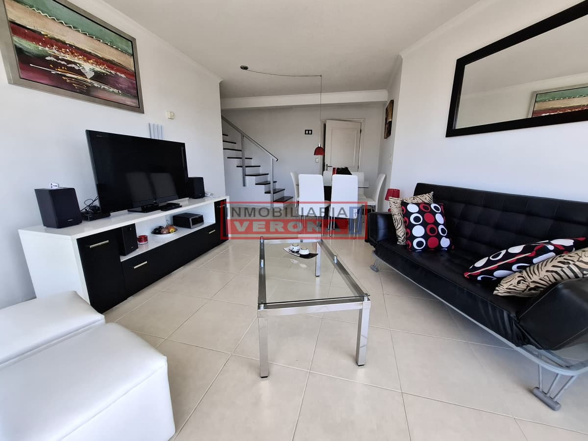 Apartamento en Punta del Este con parrillero propio, pent house - Inmobiliaria Verona Punta