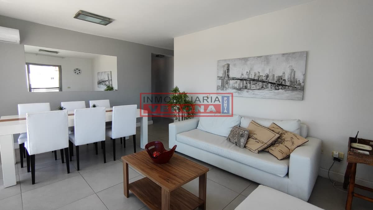 Apartamento en alquiler temporal en Punta del Este - Inmobiliaria Verona Punta
