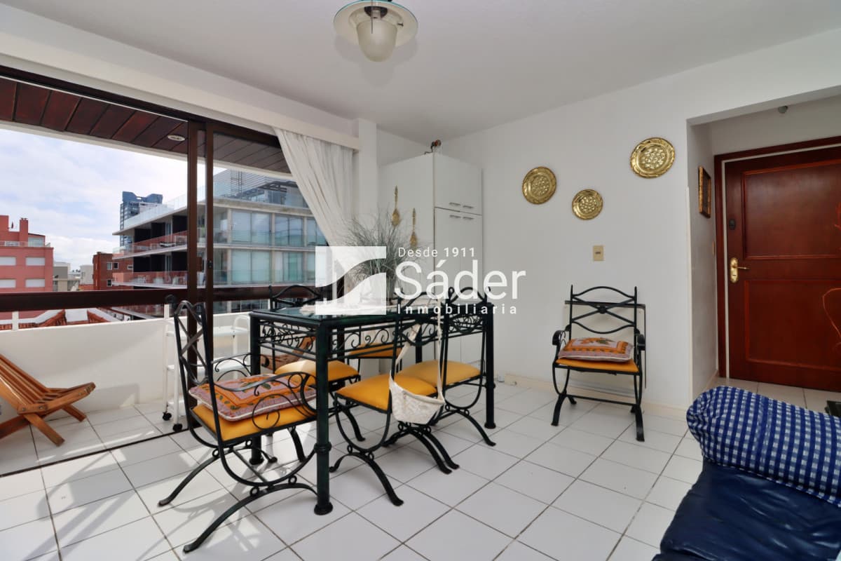 Apartamento en venta cerca del mar en Península