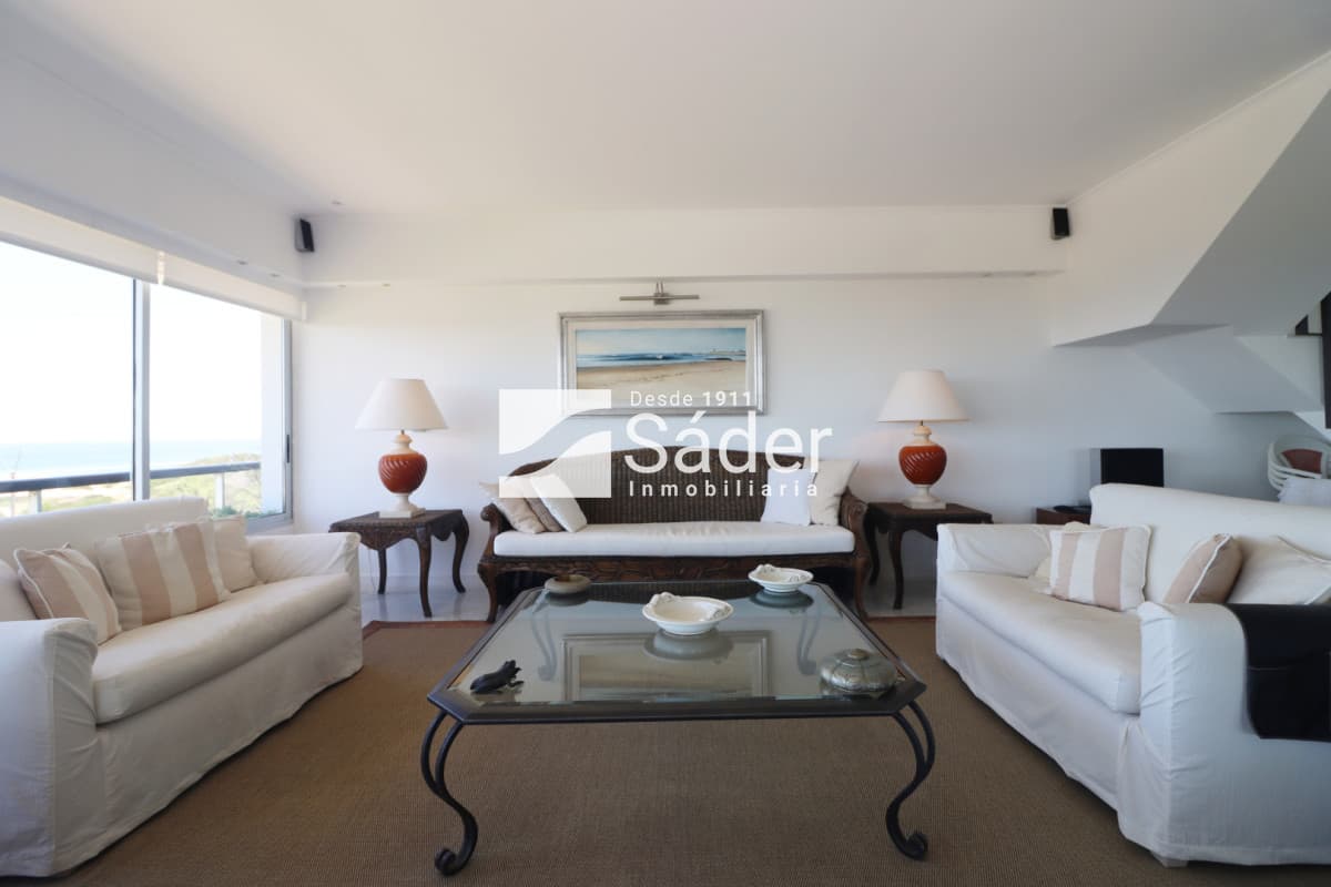 Penthouse en Alq. Pda 32 de Playa Brava, Punta del Este   -