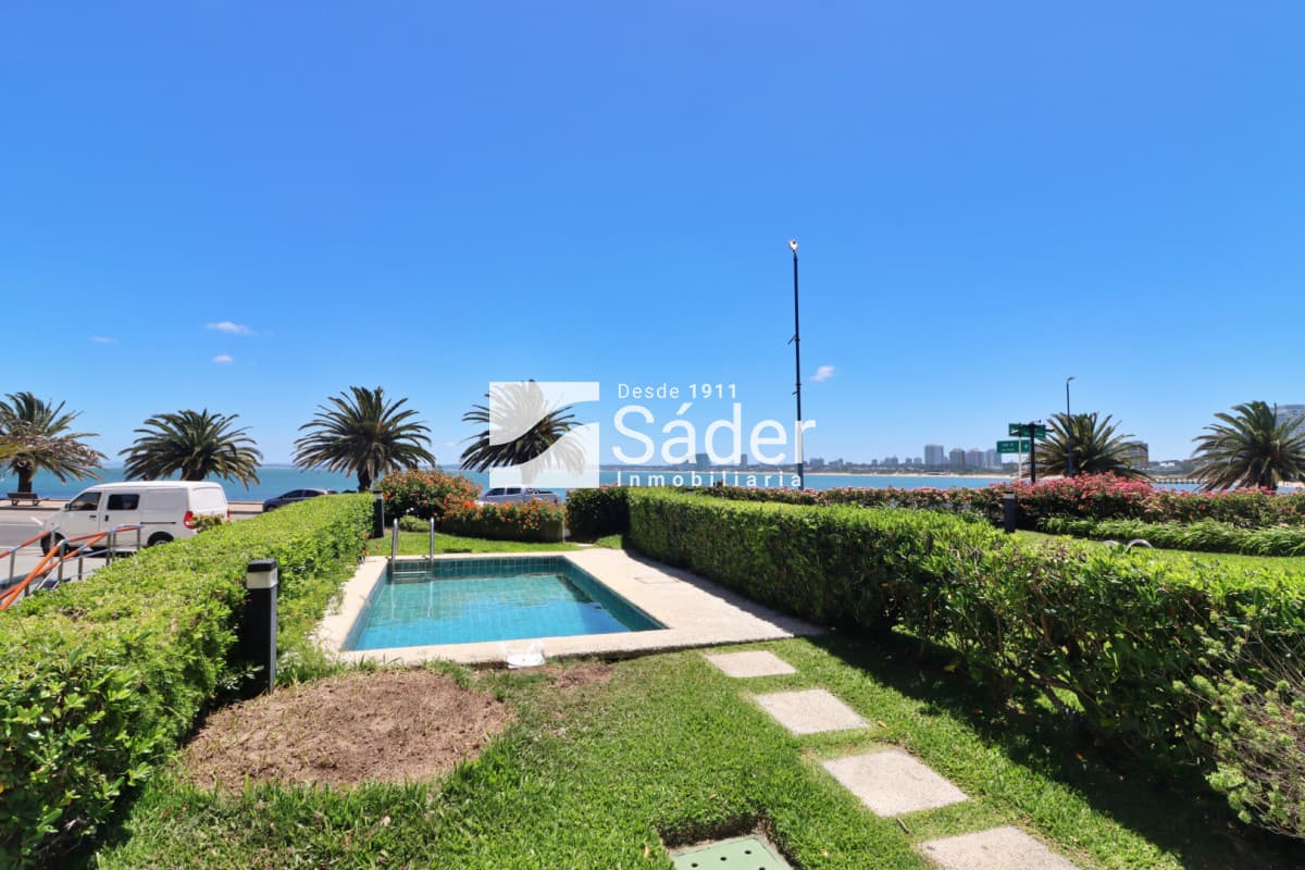 Apartamento en venta y alquiler Peninsula 3 dormitorios