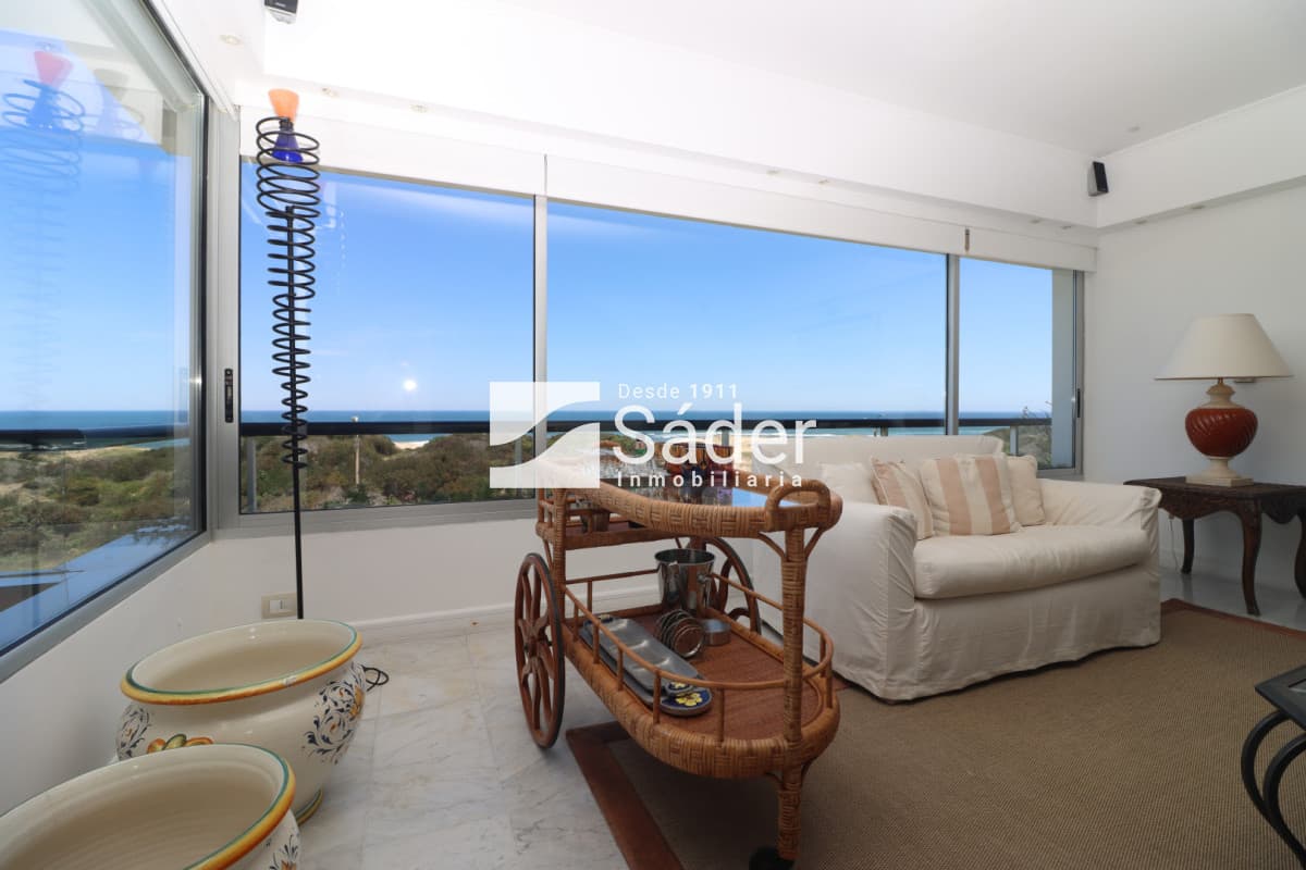 Penthouse en Alq. Pda 32 de Playa Brava, Punta del Este   -