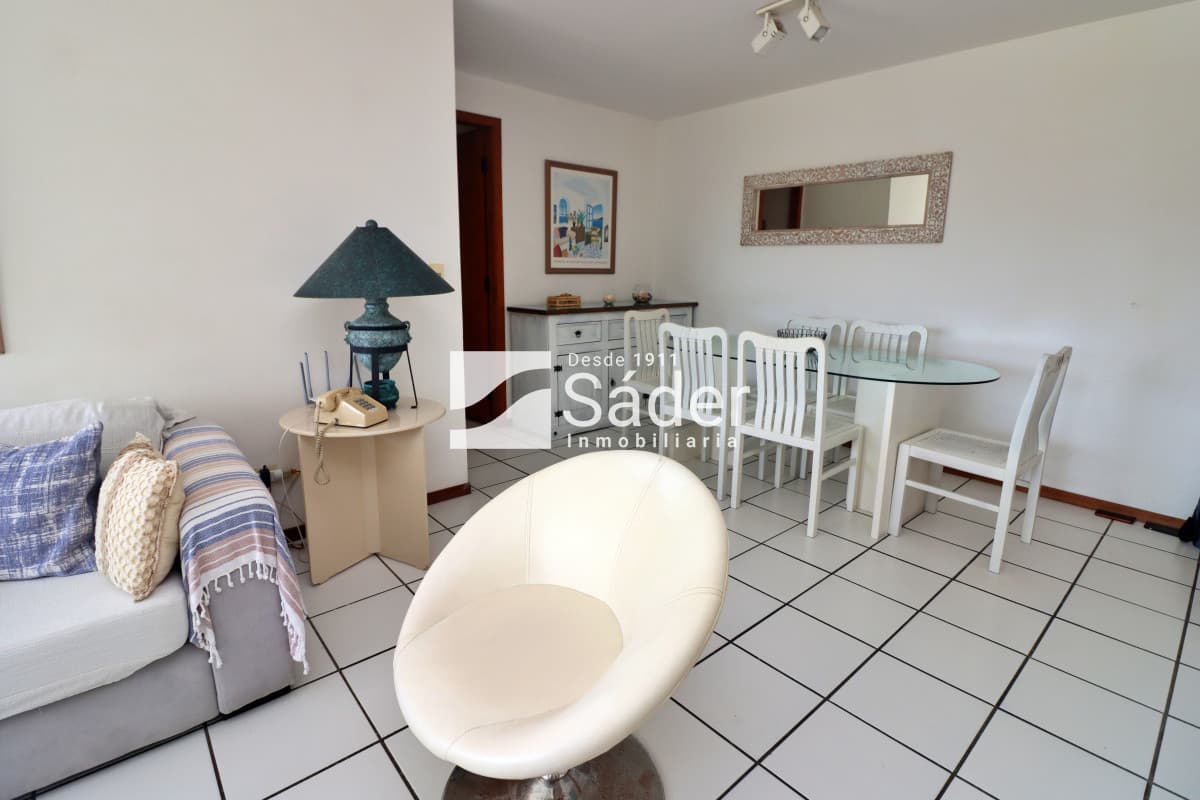 Apto alquiler 2 dorm. 2 baños. Zona mansa  -
