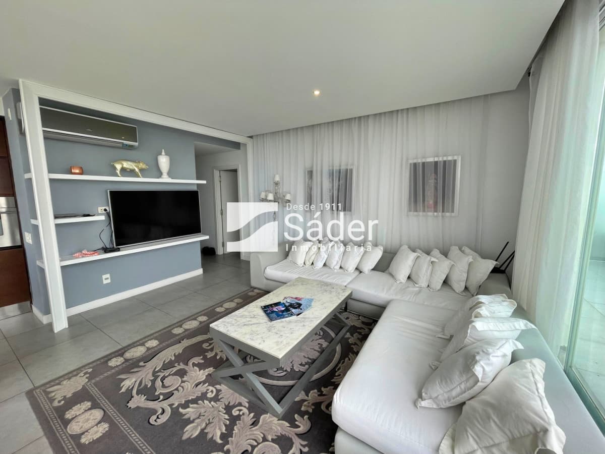 Penthouse en Pda 7 sobre Av. Roosevelt