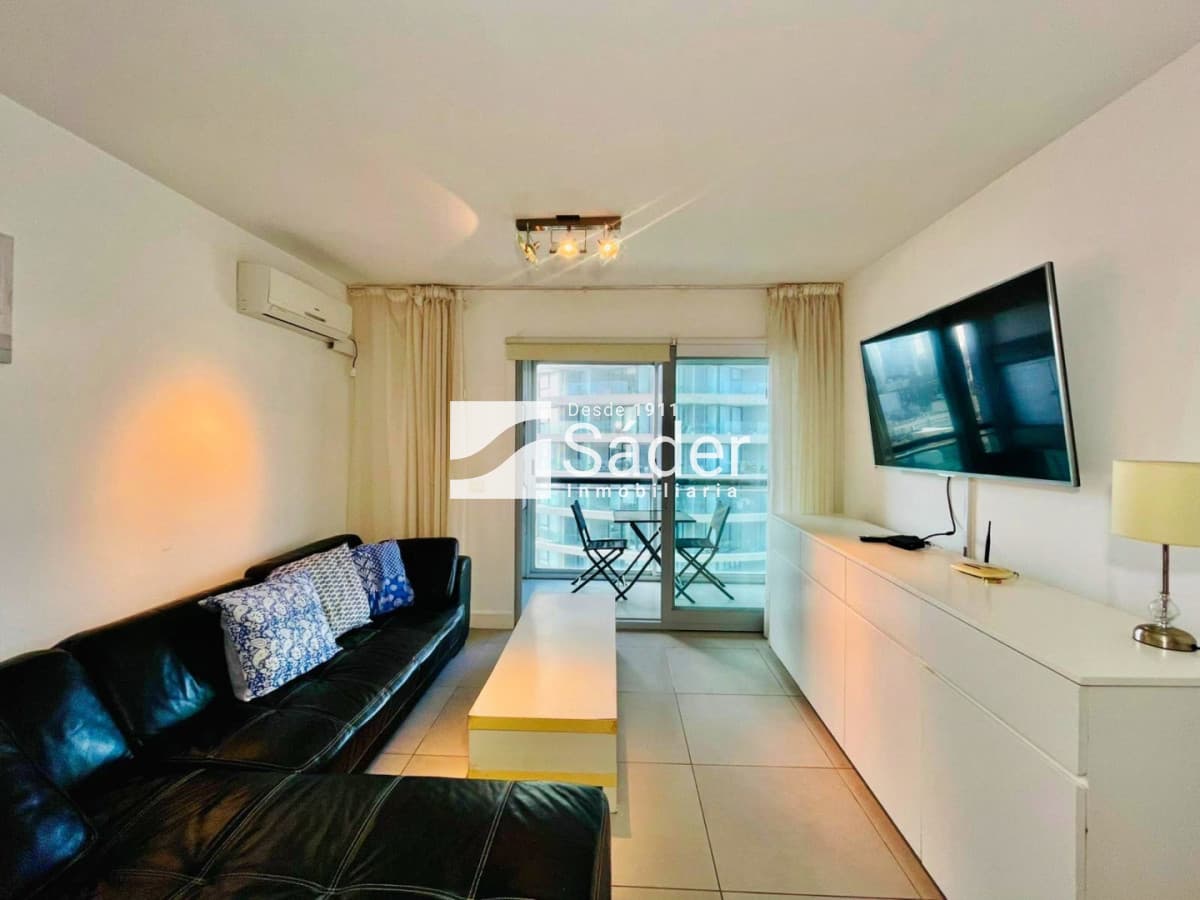 Apartamento en venta. 2 dormitorios. Centro de la parada 2