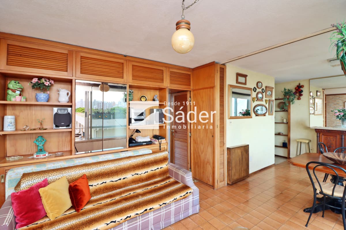 Apto en Av. Gorlero. 1 dormitorio. vista a Playa Brava  -