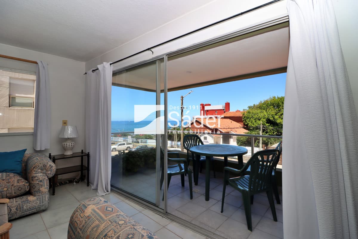 Amplio apartamento con vista al mar en el corazón de la península