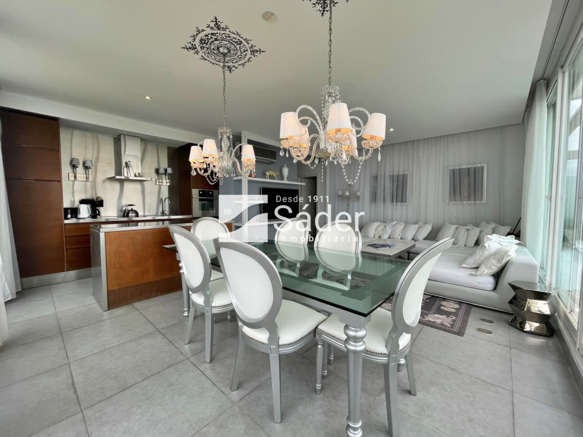 Penthouse en Pda 7 sobre Av. Roosevelt