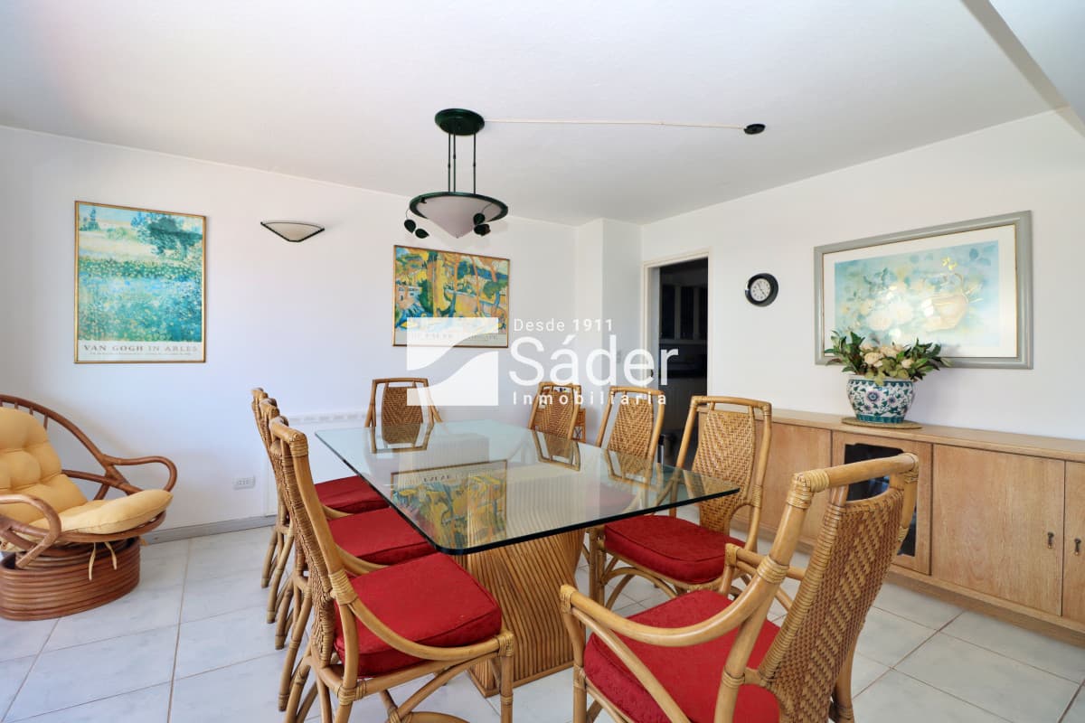 Amplio apartamento con vista al mar en el corazón de la península