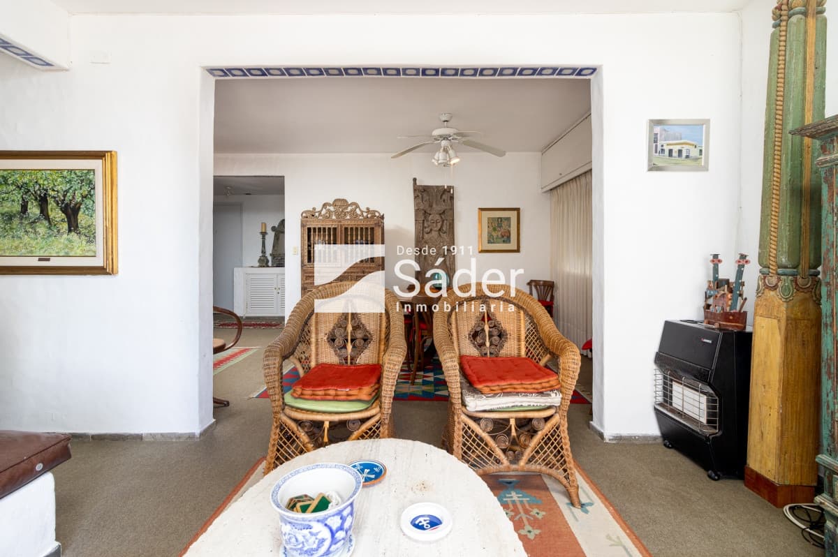 Venta de Apartamento en Peninsula frente al mar!