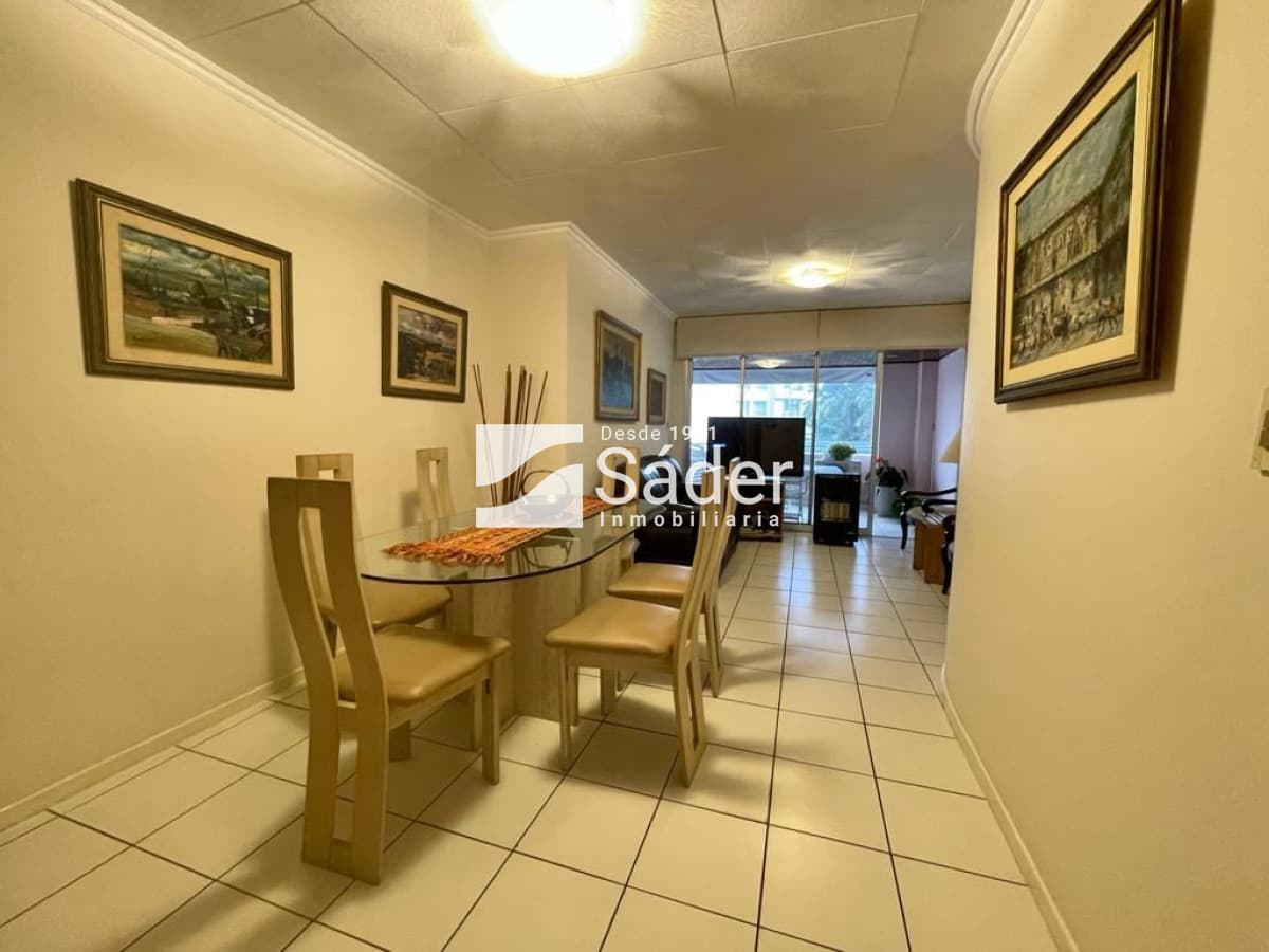 Apartamento en venta Playa Mansa 3 dormitorios